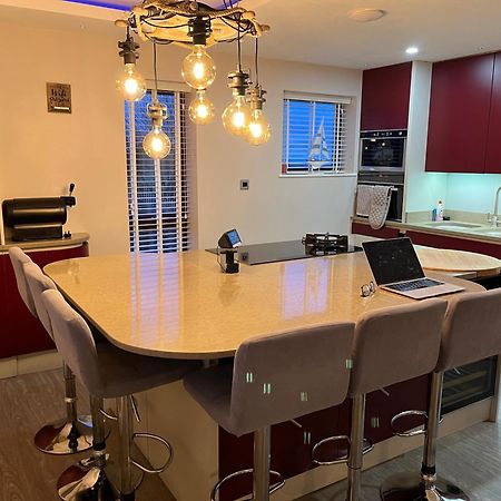 3 Bedroom Deganwy Sea View Beach House Ll31 Екстер'єр фото