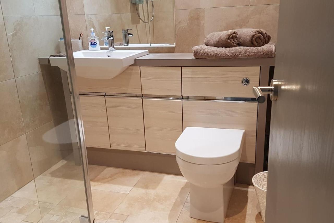 3 Bedroom Deganwy Sea View Beach House Ll31 Екстер'єр фото